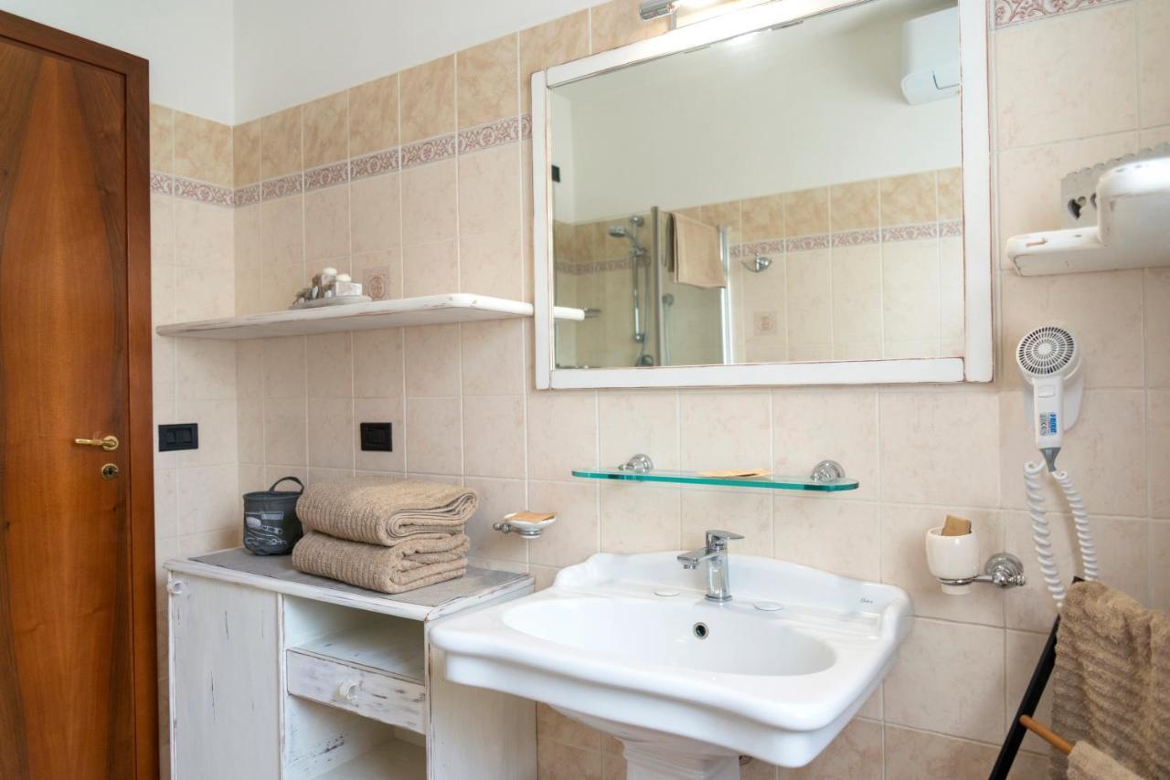 Villa Alida Casa Vacanze Фолиньо Екстериор снимка